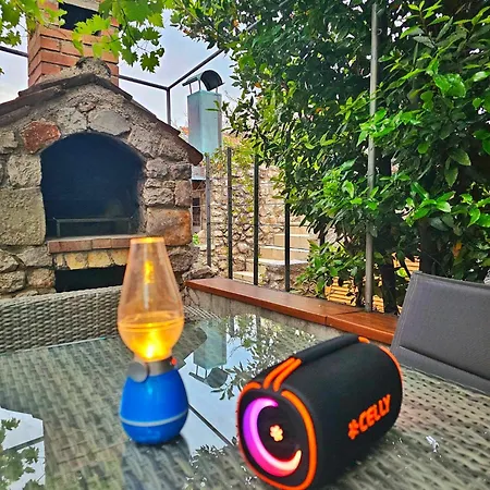 Holiday home Place Veli Dvor - Spacious House For 6-8 Guests With Private Garden - Old Town Punat