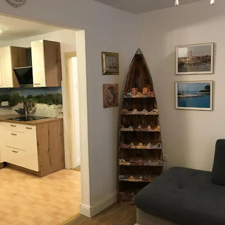בית נופש Place Veli Dvor - With Private Garden In Old Town פונאנט